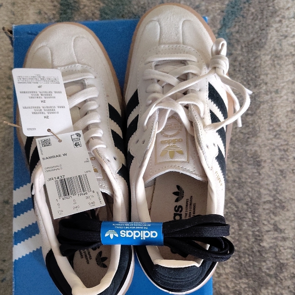 Adidas Samba Shoes in Off-White and Black - Picture 6 of 6